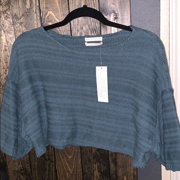 Urban outfitters cropped short sleeve sweater XS - Picture 2 of 4